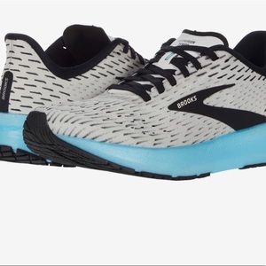 Brooks Hyperion Tempo running shoe. Sz.8.5 EUC White/iced aqua/black.